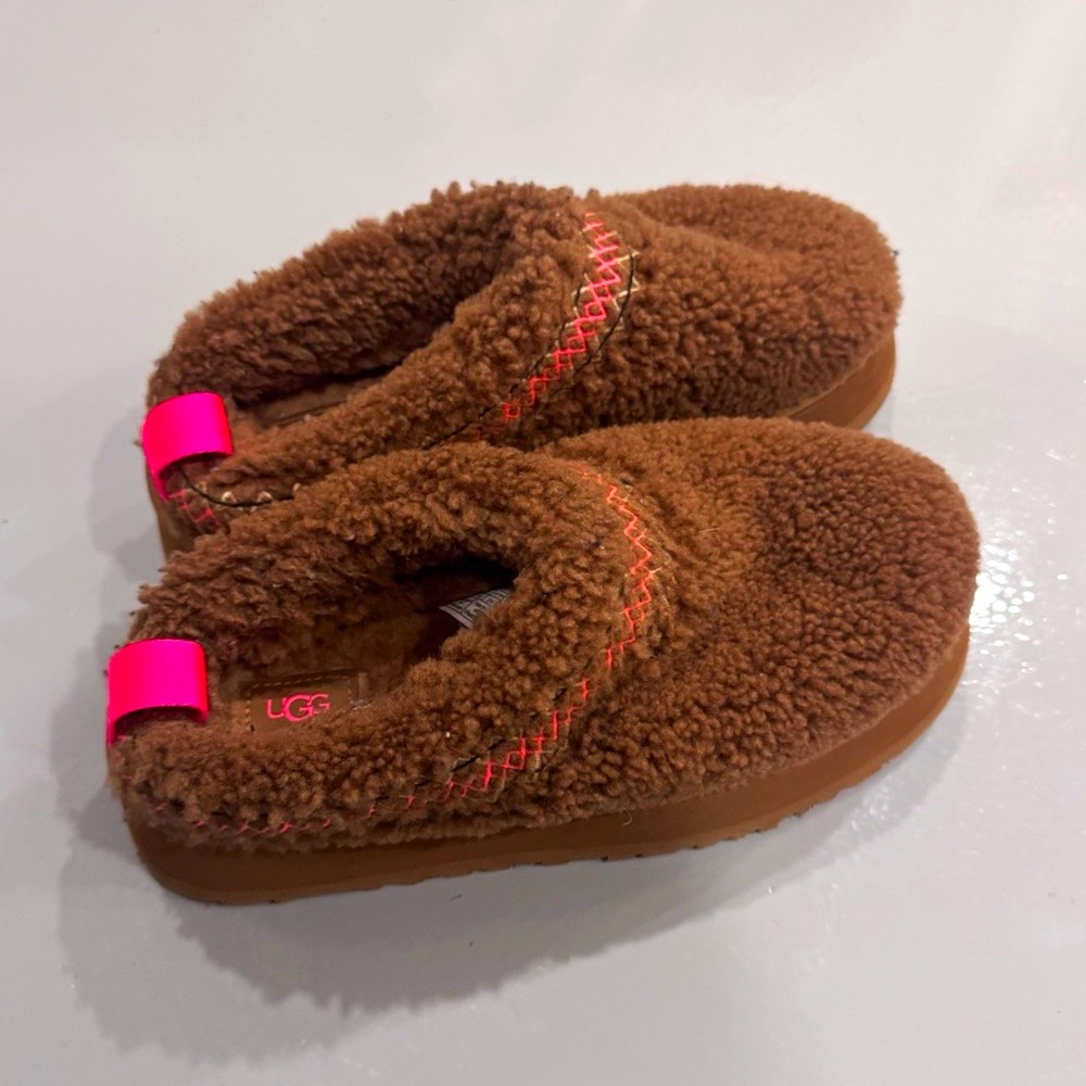 UGG Cozy Women's Slip-On Sheepskin Lined Slippers Brown/Pink US 7 EU 38